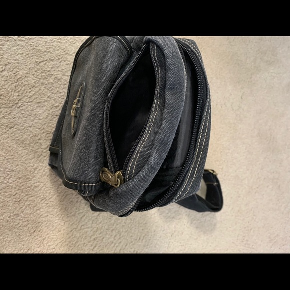 Never used purse. Make an offer! - Picture 5 of 5